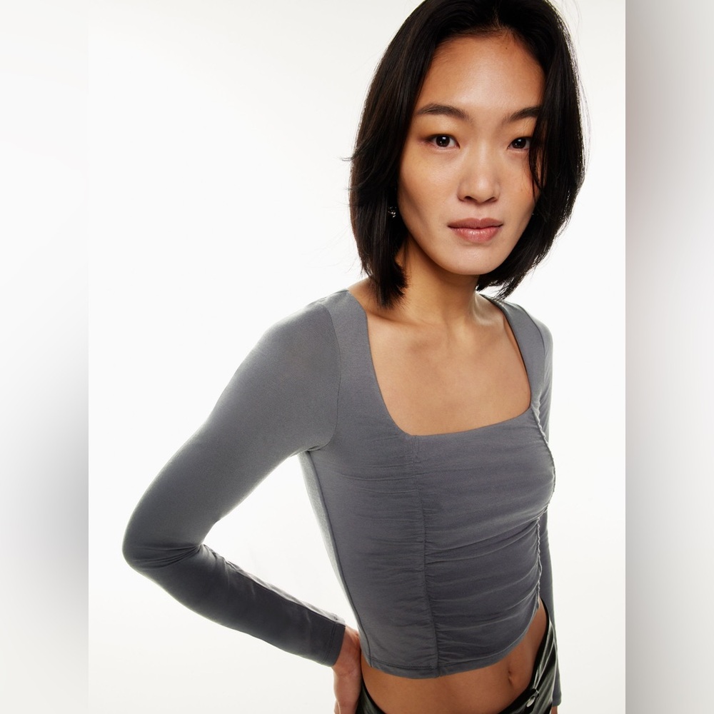 Aritzia Wilfred Lydia Top Black